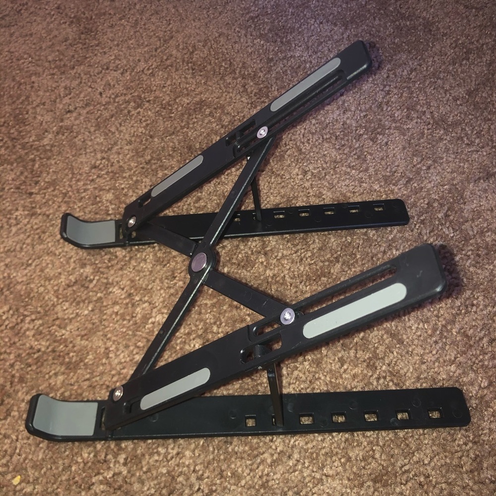 iPad Stand/Bracket - Picture 2 of 10